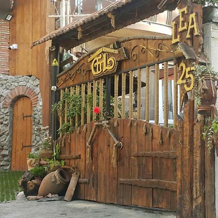 Lea Guest House Tbilisi ภายนอก รูปภาพ