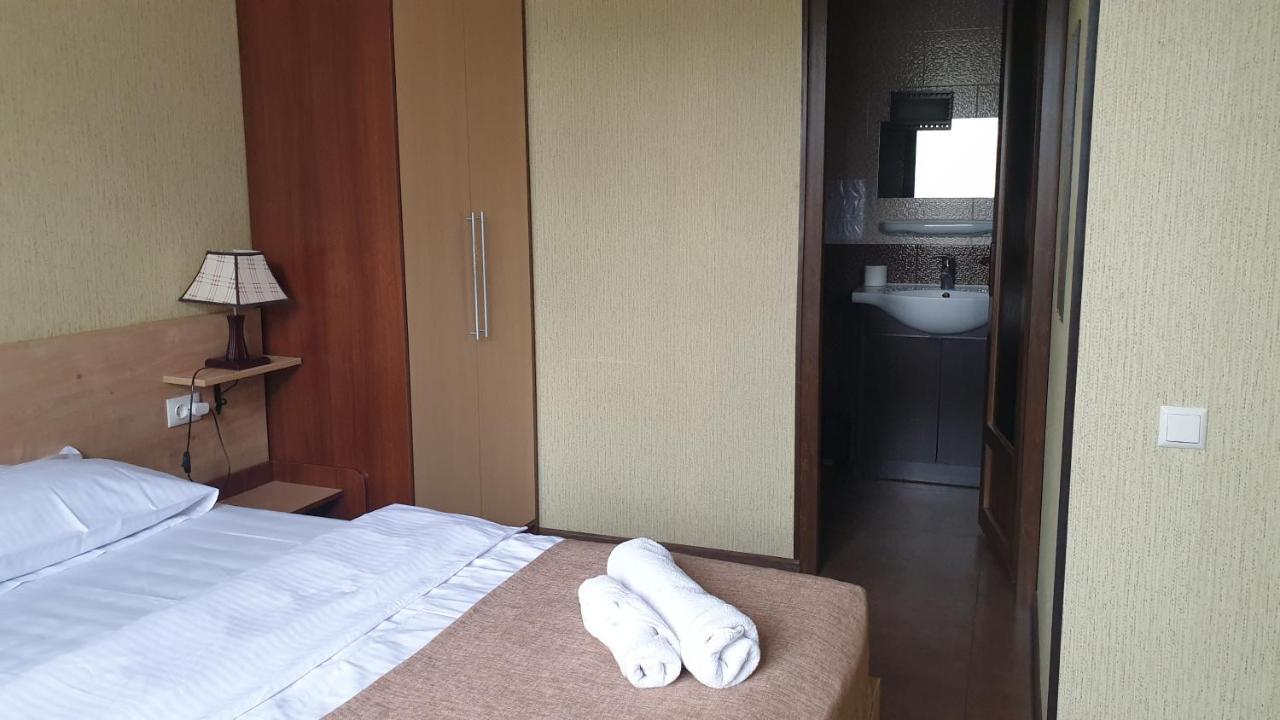 Lea Guest House Tbilisi ภายนอก รูปภาพ