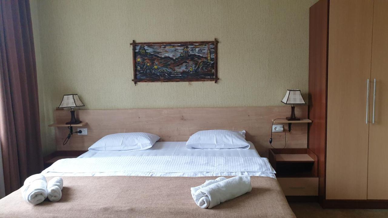 Lea Guest House Tbilisi ภายนอก รูปภาพ