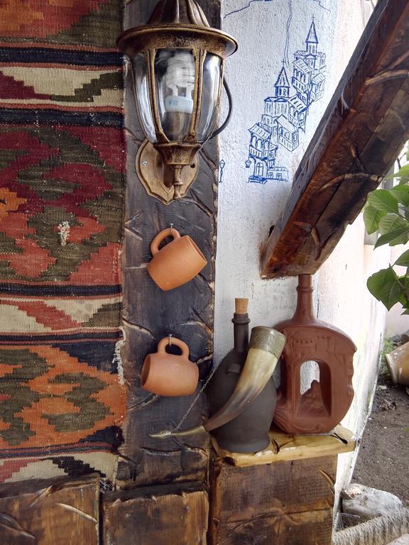 Lea Guest House Tbilisi ภายนอก รูปภาพ