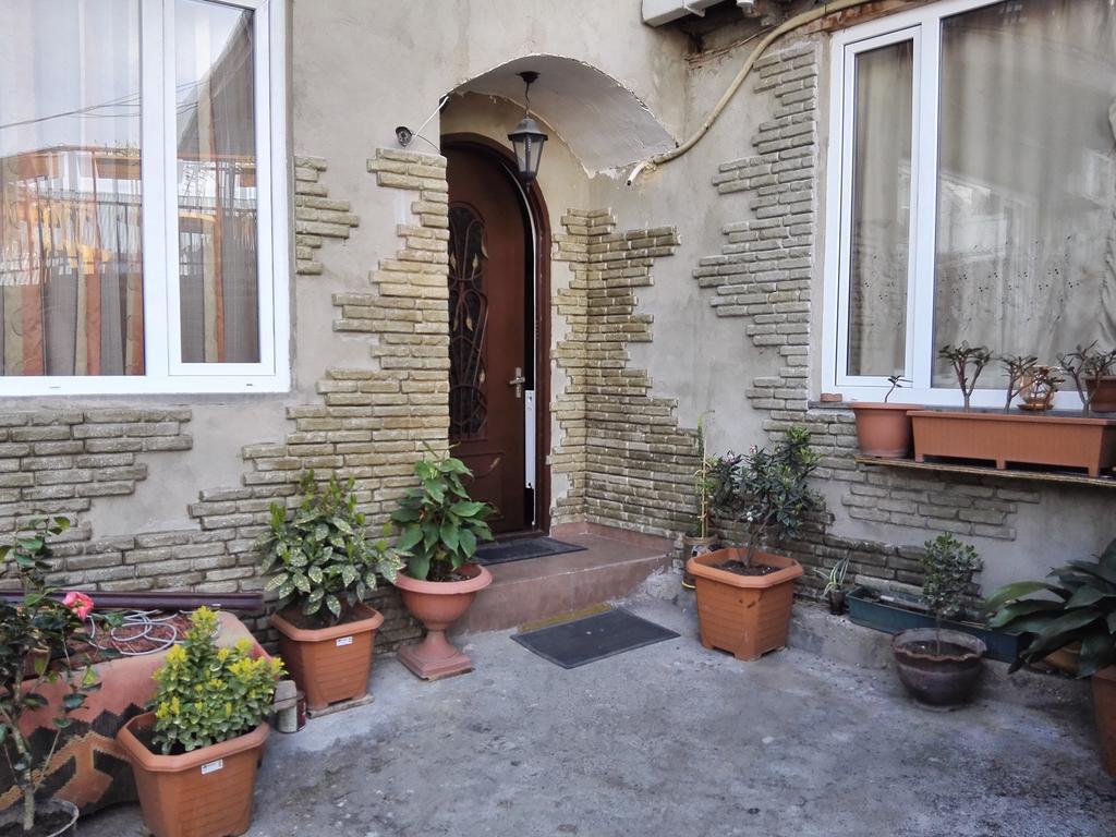 Lea Guest House Tbilisi ภายนอก รูปภาพ