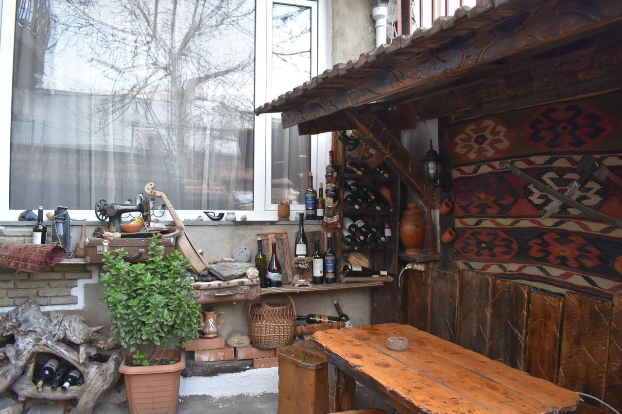 Lea Guest House Tbilisi ภายนอก รูปภาพ